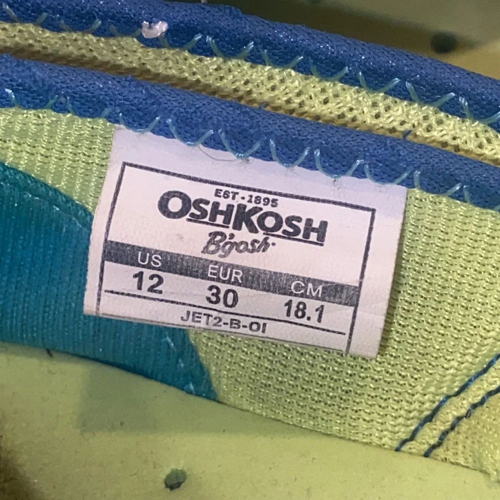 OshKosh B’gosh Boy’s WATER SHOES SZ 12 SWIM BEACH POOL